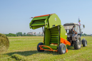 Пресс-подборщик рулонный R12/155 Super с нитеувязочным устройством
